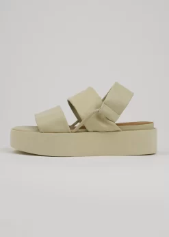 Imna Wedge White