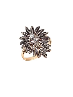 Feather Design With Pear And White Diamond Ring