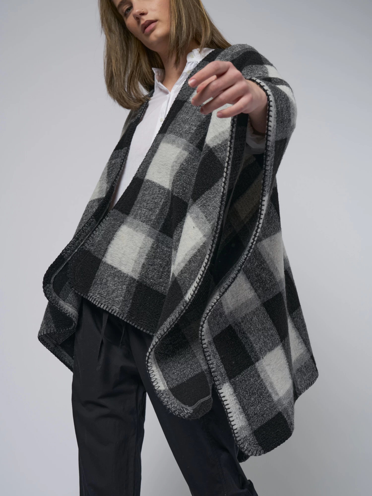 Orciani Store 22 Orciani Store -Orciani Store xirena wynter poncho black ash 5